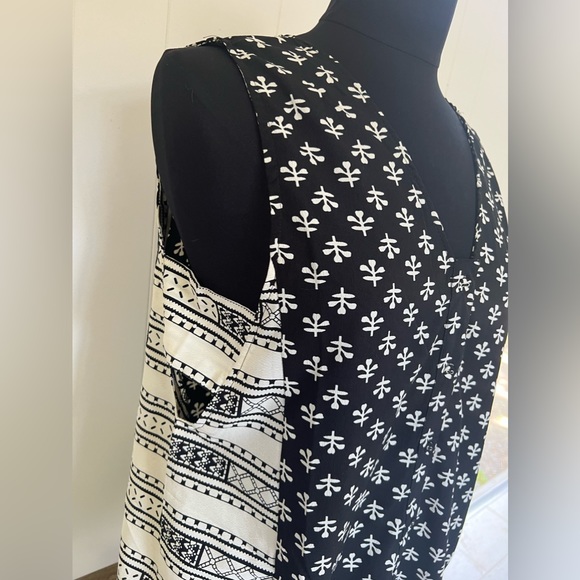 Asos Mini Tab Side Button Down Peplum Hem Sundress in Black & White Print 8 - Picture 4 of 6